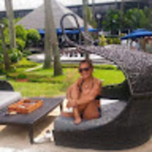 Meet your Posher, Vanessa